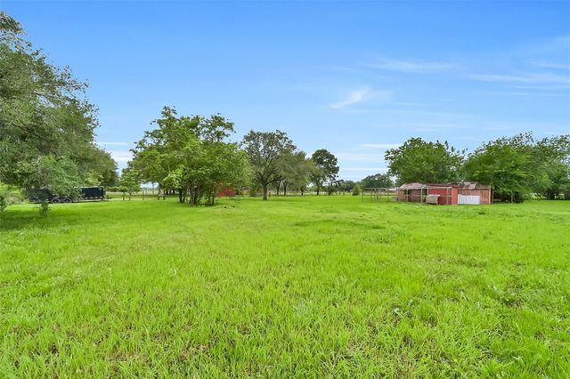 9606 Needville Fairchilds Road, Fairchilds, TX 77461