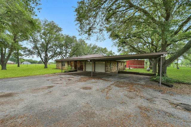 9606 Needville Fairchilds Road, Fairchilds, TX 77461