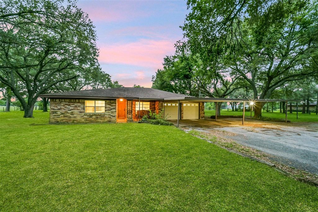 9606 Needville Fairchilds Road, Fairchilds, TX 77461