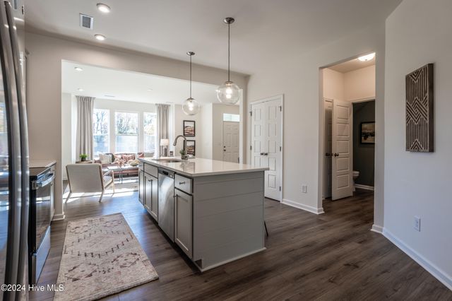 1433 Goldsboro Avenue, Sanford, NC 27330