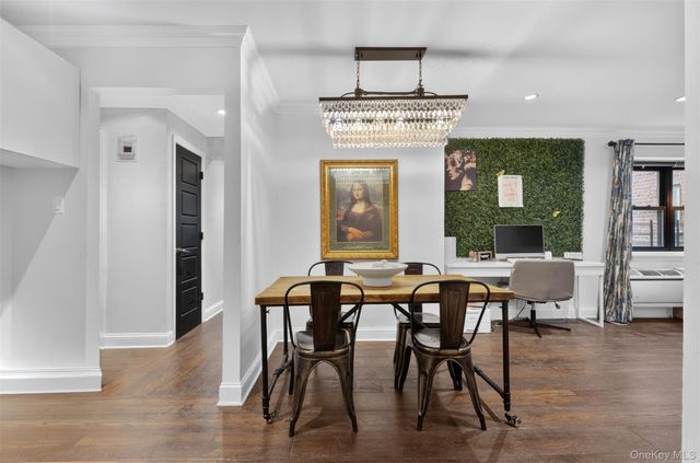14460 Gravett Rd Apt 1D, Flushing, NY 11367