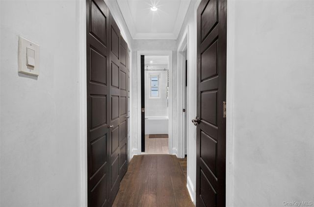 14460 Gravett Rd Apt 1D, Flushing, NY 11367