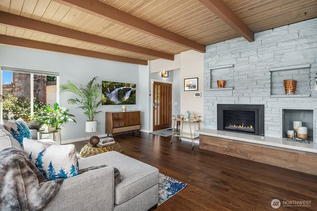 16623 Sylvester Road SW, Burien, WA 98166