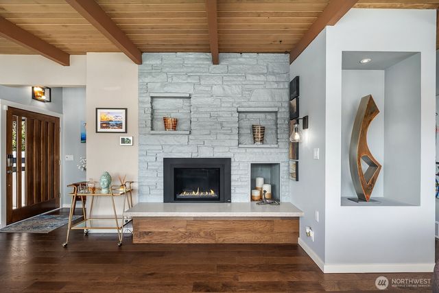 16623 Sylvester Road SW, Burien, WA 98166