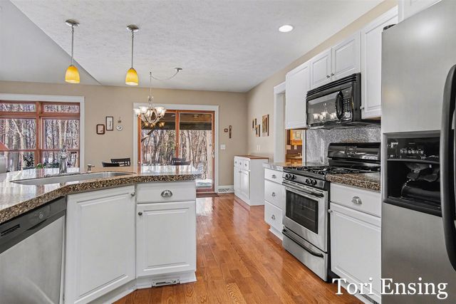 14011 NE Stacey Road, Greenville, MI 48838