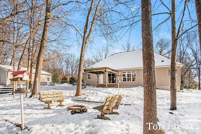 14011 NE Stacey Road, Greenville, MI 48838