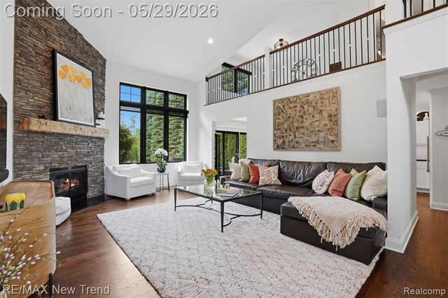 1890 Spruce Drive, Commerce Twp, MI 48390