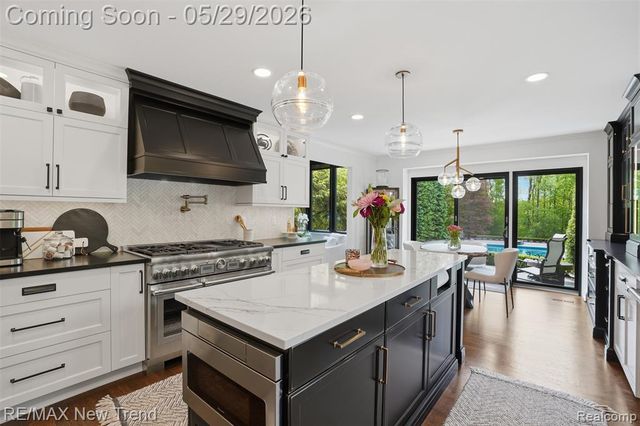 1890 Spruce Drive, Commerce Twp, MI 48390