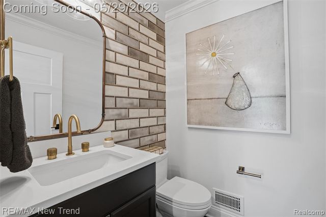 1890 Spruce Drive, Commerce Twp, MI 48390