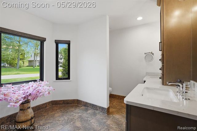 1890 Spruce Drive, Commerce Twp, MI 48390