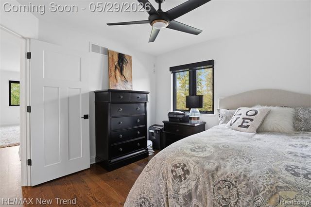 1890 Spruce Drive, Commerce Twp, MI 48390