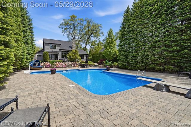 1890 Spruce Drive, Commerce Twp, MI 48390