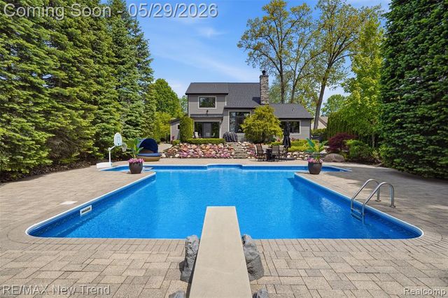 1890 Spruce Drive, Commerce Twp, MI 48390
