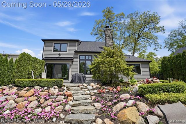 1890 Spruce Drive, Commerce Twp, MI 48390