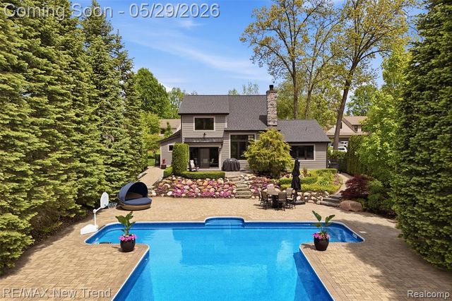 1890 Spruce Drive, Commerce Twp, MI 48390