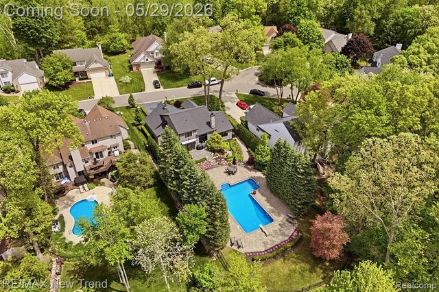 1890 Spruce Drive, Commerce Twp, MI 48390