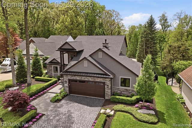 1890 Spruce Drive, Commerce Twp, MI 48390