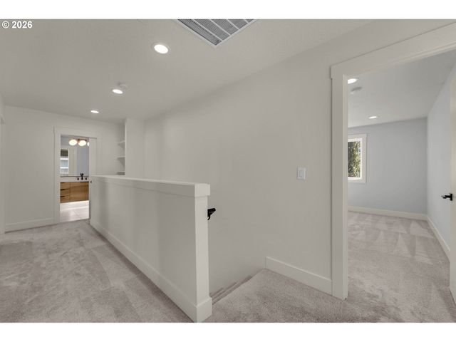 5909 Ne 56TH Cir, Vancouver, WA 98661