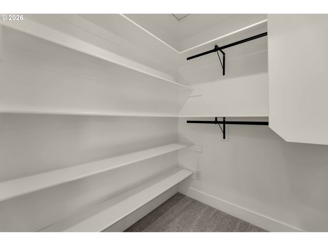 5909 Ne 56TH Cir, Vancouver, WA 98661