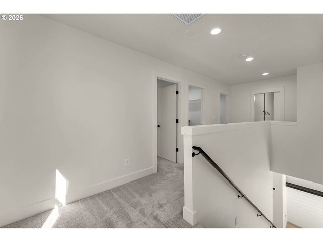 5909 Ne 56TH Cir, Vancouver, WA 98661
