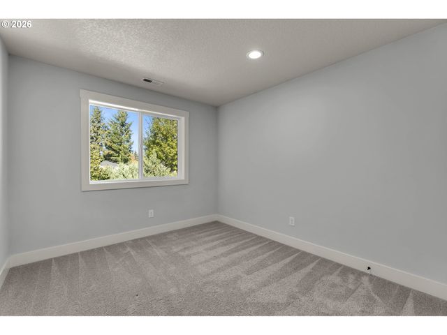 5909 Ne 56TH Cir, Vancouver, WA 98661