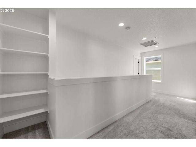 5909 Ne 56TH Cir, Vancouver, WA 98661