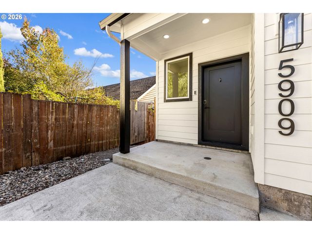 5909 Ne 56TH Cir, Vancouver, WA 98661