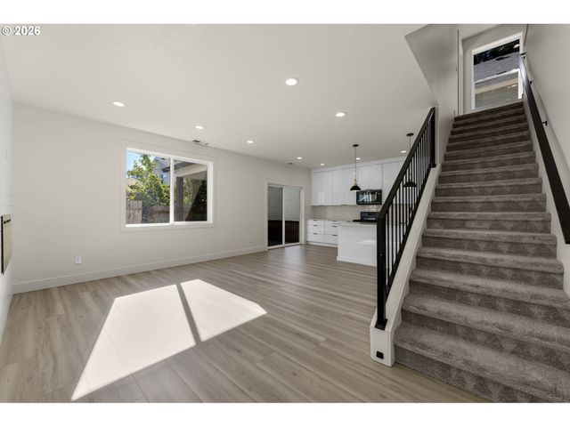 5909 Ne 56TH Cir, Vancouver, WA 98661