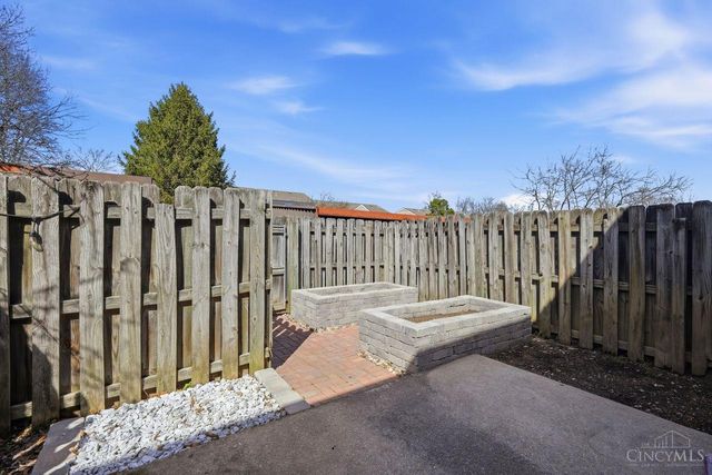 93 Applewood Drive, Fairfield, OH 45014
