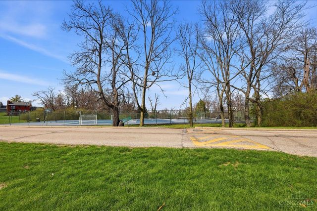 93 Applewood Drive, Fairfield, OH 45014