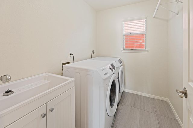 306 Bryce Canyon DR, Cedar Park, TX 78613