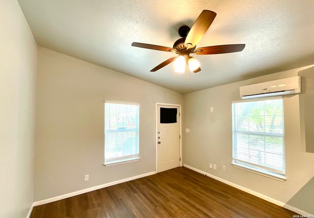 710 Virginia Blvd, San Antonio, TX 78203
