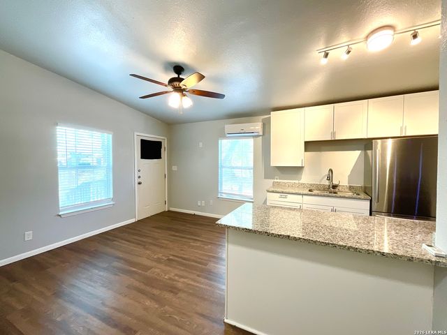 710 Virginia Blvd, San Antonio, TX 78203