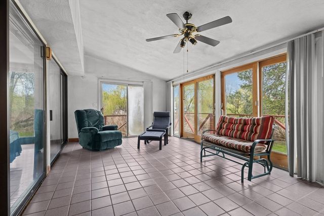 32 Morris St, Seekonk, MA 02771