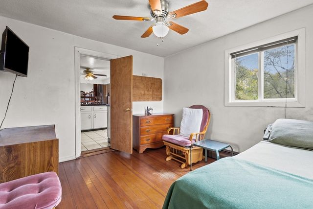 32 Morris St, Seekonk, MA 02771