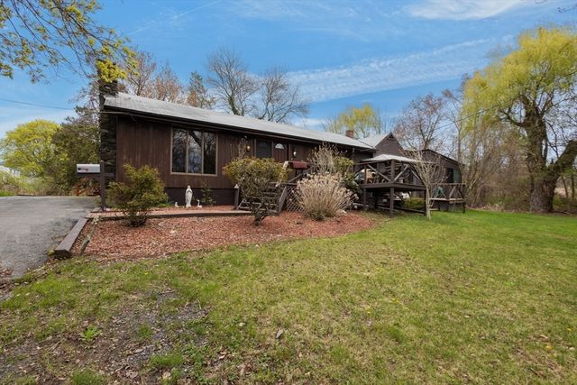 32 Morris St, Seekonk, MA 02771