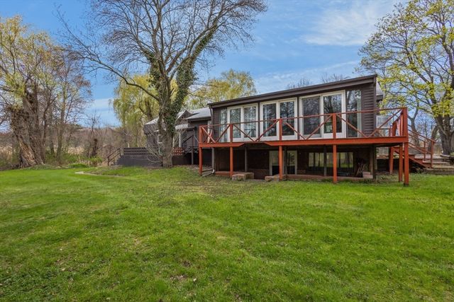 32 Morris St, Seekonk, MA 02771