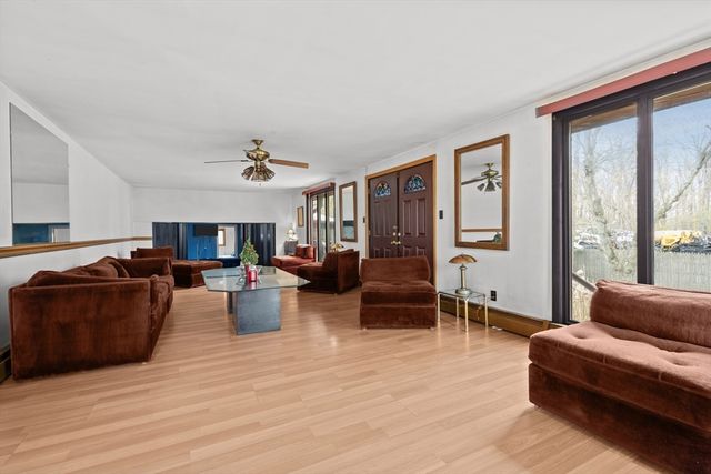 32 Morris St, Seekonk, MA 02771