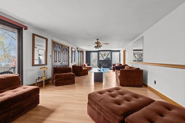 32 Morris St, Seekonk, MA 02771