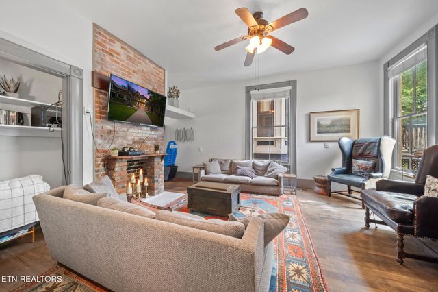 808 N 4th Ave, Knoxville, TN 37917