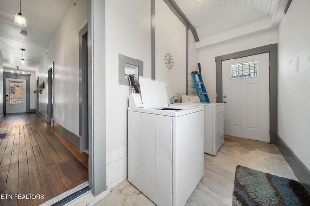 808 N 4th Ave, Knoxville, TN 37917