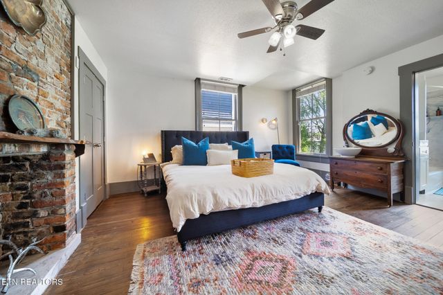 808 N 4th Ave, Knoxville, TN 37917