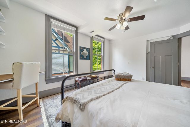 808 N 4th Ave, Knoxville, TN 37917