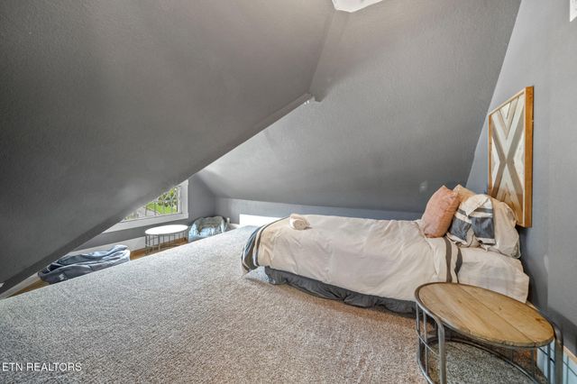 808 N 4th Ave, Knoxville, TN 37917