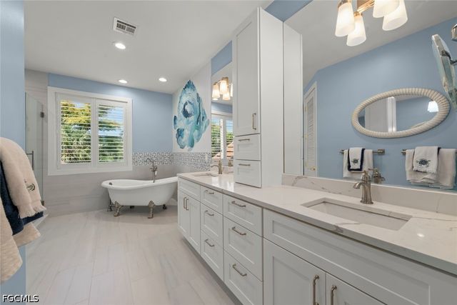 2548 Wulfert RD, Sanibel, FL 33957