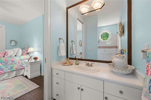 2548 Wulfert RD, Sanibel, FL 33957
