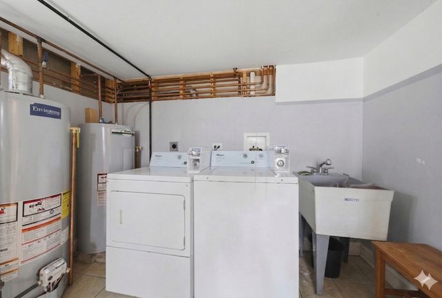 7901 S Whipple Street, Chicago, IL 60652