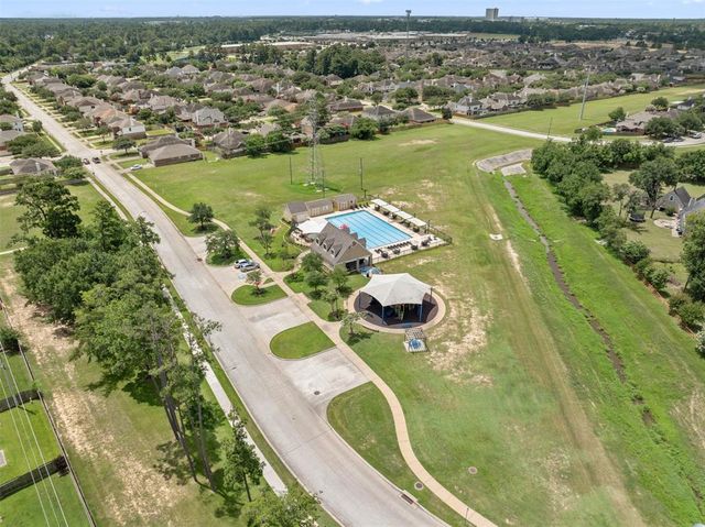9719 Elizabeths Glen Lane, Tomball, TX 77375