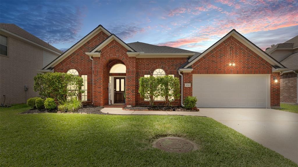 9719 Elizabeths Glen Lane, Tomball, TX 77375