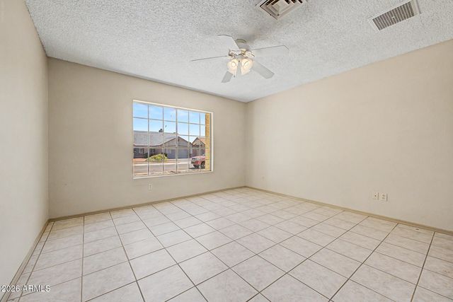 818 W ORAIBI Drive, Phoenix, AZ 85027